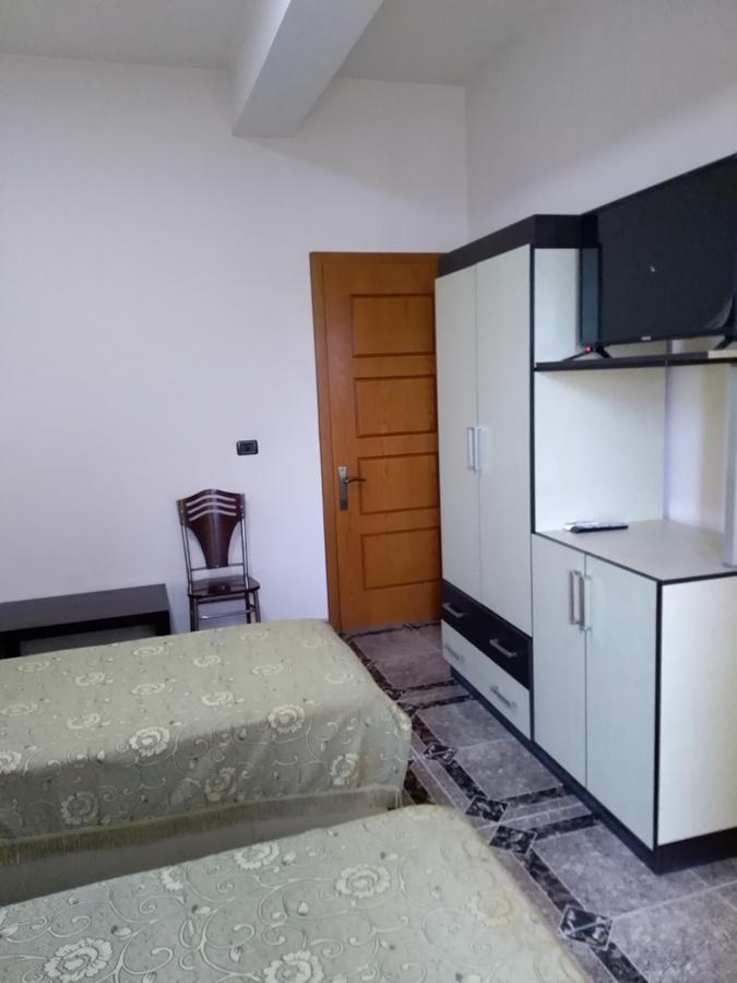 Hotel Gjeli 费里 外观 照片